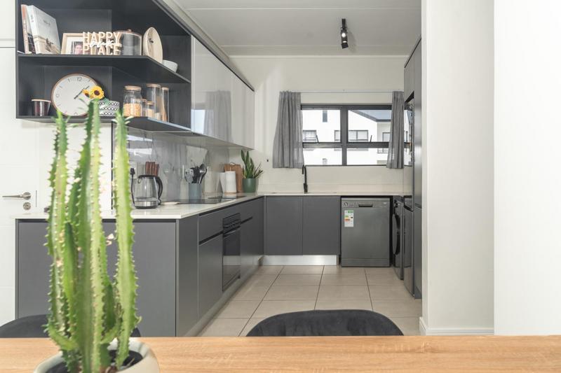 2 Bedroom Property for Sale in The Huntsman Western Cape